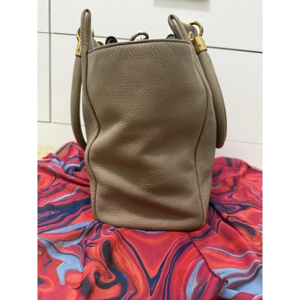 Marc By Marc Jacob’s Beige Pebbles Leather Too Hot To Handle Satchel